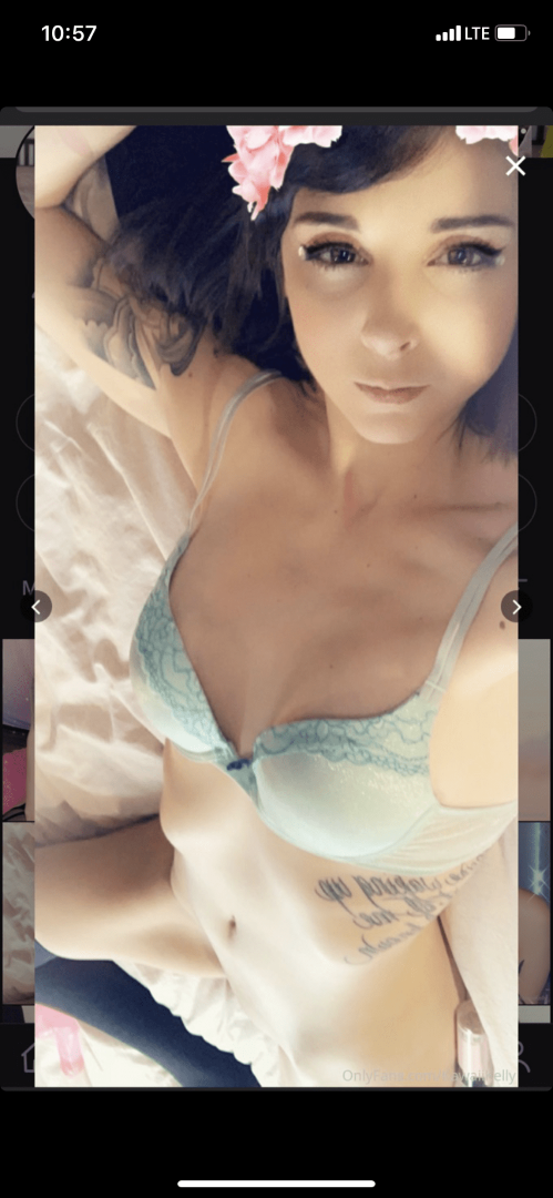 KawaiiKelly-Onlyfans-Leaked-Nude-Photos-2.png. 